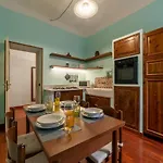 Apartamento Guesthost - San Lorenzo Cozy And Comfortable Flat