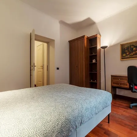 Guesthost - San Lorenzo Cozy And Comfortable Flat